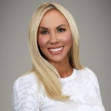 Candace Hemphill's Instagram, Twitter & Facebook