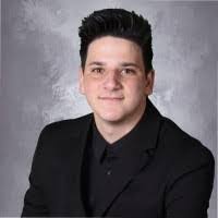 Shawn Loos's Instagram, Twitter & Facebook