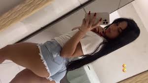 Famosinha Taty Maia ostenta bunda linda - Famosas Nuas