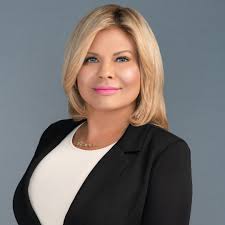 Elevate your personal brand with top-notch headshot photography  services.Book now and take your career to the next level! Big shoutout to  my client Quinn for bringing his A game to the Photoshoot.