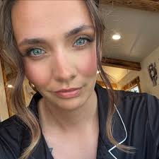 Sadie Sutton updated her profile picture.