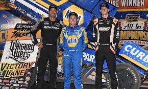 Sweet Makes It Three Straight With Texas Score