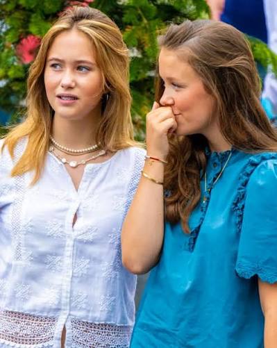 🇬🇧: Princess Josephine and Princess Isabella at the graduation of their  older brother Crown Prince Christian on June 28, 2024💙🎓👑 - 🇩🇰: Prinsesse  Josephine og Prinsesse Isabella ved dimissionen af ​​deres storebror