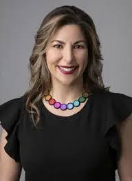 Danielle Slater's Instagram, Twitter & Facebook