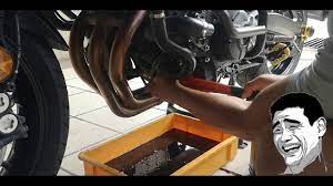 Oleskan campuran tersebut di area ketiak dan gosok selama 1 hingga 2 menit. Diy Servis Tukar Minyak Hitam Dan Oil Filter 6000km Yamaha Mt 09 Tracer 900 Sabah Malaysia Youtube