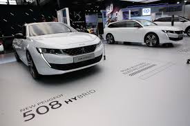Clever storage a number of clever storage options are distributed throughout the passenger compartment of the peugeot 508 sw. Prix Peugeot 508 Hybrid Les Tarifs De La 508 Hybride Rechargeable