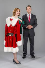 C'est ainsi que, suite à l'intervention d'un étrange personnage, harry osbourne, elle se retrouve dans le costume du père noël… Un Pere Noel Pas Comme Les Autres Christmas At Cartwright S Le Telefilm