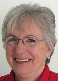 Diane Pauly's Instagram, Twitter & Facebook