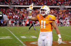 Deyarli bir yildan buyon biz yana bir transfer rekordini o'rnatadigan erling holandni qaysi klubga o'tishini muhokama qilyapmiz. Top 4 Transfer Destinations For Former Tennessee Star Henry To O To O