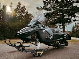 𝟐𝟎𝟏𝟏 𝐒𝐤𝐢𝐝𝐨𝐨 𝐌𝐗𝐙, 𝟏𝟐𝟎𝟎𝐜𝐜 𝟒 𝐬𝐭𝐫𝐨𝐤𝐞,  𝟏𝟎𝟗𝟎𝟎𝐦𝐢𝐥𝐞𝐬