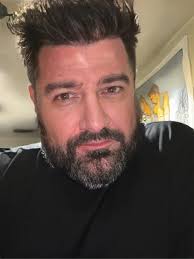 Seeking first kiss in Minnesota