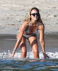 Twitter.com,funny videos, funny pictures, flash games, jokes,outrageous commentary on celebrities, what they wear, and what they say and do. Jessica Alba In Two Bikinis During Family Holiday In Mexico Daily Mail Online