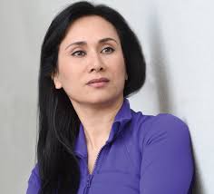 Tahere Falahati builds