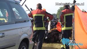 Bij het ernstige ongeluk op de h.j. 39 Jarige Chauffeur Gewond Na Dodelijk Ongeval N34 Bij Borger Oldambtnu Nl