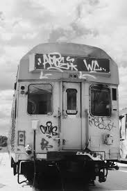 Rattraper Le Train Graffiti Writing Hip Hop Art Graffiti