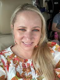 Mummy, am I glowing? Yes, baby! With Ruddi 2000 Kids, your skin shines  brighter than your smile! Keep your little one's skin soft, smooth, and  beautifully radiant every day. No dull moments,