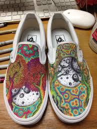 Beautiful I Ve Wanted To Design Something To Draw On Some White Vans For A Long Time Now White Canvas Shoes Painted Shoes Hippie Shoes