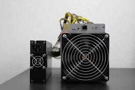 Hackers Breach Amazon Cloud To Mine Bitcoin Bitcoinist Com