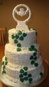 Irish Wedding Cake 8 Irish Wedding Cake Irish Themed Weddings Wedding Cake Toppers