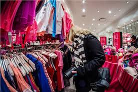 The variable purchase apr of 24.99% for the victoria's secret credit card is high. Victoria S Secret Credit Card What To Know Before You Apply