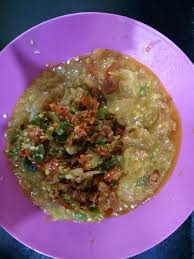 Resep sambal ayam penyet pertama, anda perlu menggoreng terlebih dahulu cabe, bawang, dan tomat hingga semua bahan ini layu. Cara Cara Buat Sambal Ayam Penyet Paling Sedap