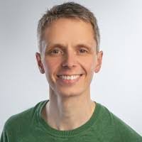 Leon Holst's Instagram, Twitter & Facebook