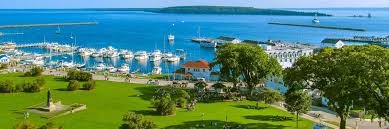 The mighty mac in all it's glory. Odyssey Swimrun Mackinac Island