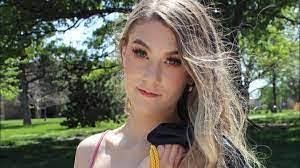 Kacie Hooks's Instagram, Twitter & Facebook