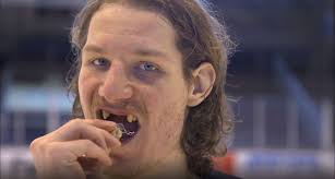 Fernsehen: HR und Huskies präsentieren die Doku-Serie „Es kann nur einen  geben!“