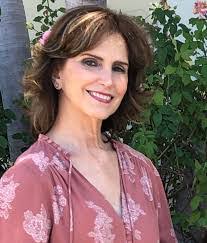 Lilian Russo's Instagram, Twitter & Facebook