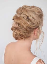 Quick And Easy Twist Hairstyle Tutorial Get Great Hair Fast Hair Romance Easy Updos For Long Hair Curly Hair Styles Messy Short Hair