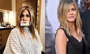 How does jennifer aniston get her glow? Jennifer Aniston S Makeup Artist Reveals How To Stop Lipstick From Bleeding Hello