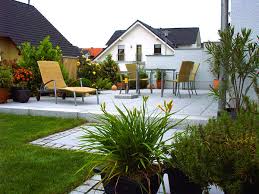 Eine terrasse erweitert im sommer den wohnraum nach draußen. Dirk Eichel Garten Und Landschaftsbau Terrassengestaltung