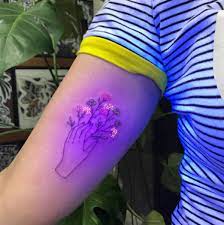 Numerous skin rashes, blisters and infections have been reported with uv ink. All You Need To Know About Black Light Tattoos According To Tattoo Artists Tattoo Ideas Artists And Models