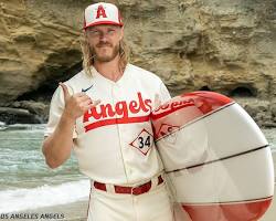 Image of angels surfing in LA