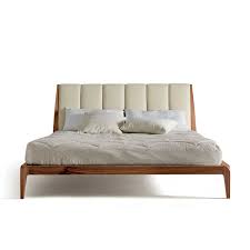 Wohnideen schlaffzimmer bett in boot form. Michiko Minimalistisches Bett Aus Nussbaum Natur Diotti Com