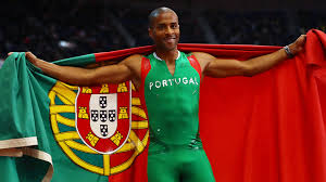 Com um espectacular salto de 17,67 m conseguiu ficar à frente dos atletas das bahamas e do reino unido. Nelson Evora Medalha De Bronze Nos Mundiais De Atletismo