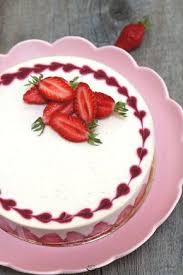 Tiramisu Aux Fraises Facon Entremets Recette En 2020 Tiramisu Fraise Dessert Leger Tiramisu Recette