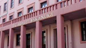 Meclisin yargı kolu olarak çalışan bu bakanlık, adalet hizmetleriyle ilgili tüm işlerden sorumludur. Adalet Bakanligi 2021 Yili Icerisinde 39 Yeni Cezaevi Yapmayi Planliyor