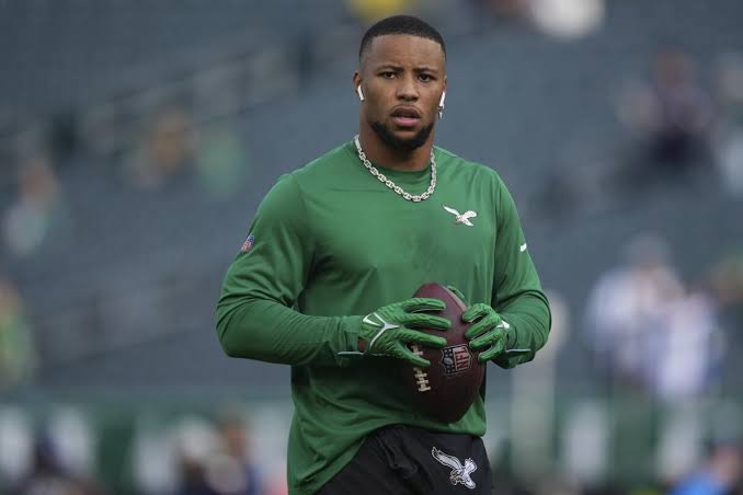 Eric Dickerson's record looks safe. Saquon Barkley will 'probably' rest —  not run — Sunday