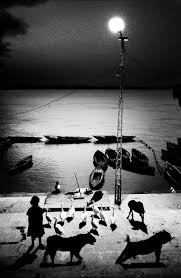 Black And White Street Photography India Six New Photographers Joined The World S Most Exclusive Photo Agency Magnum Photos Chiaroscuro Photography Photographer Portfolio