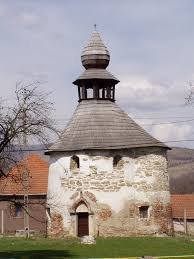 Cea Mai Veche Biserică Medievală Din Romania Rotonda Din Geoagiu In 2020 The Beautiful Country Places To Visit Romania