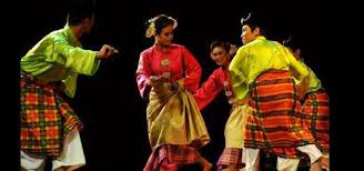 Ia dipetik sama seperti bermain gitar. Namakan Alat Muzik Tradisional Ini