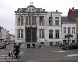 loːkərə (n) ) jest gmina znajduje się w belgijskiej prowincji z flandrii wschodniej. Datei Lokeren Casa De La Vila Jpg Wikipedia