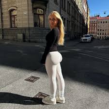 I need backshots after working out 😖😖