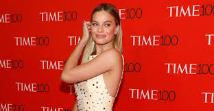 I Look Like Kylie Jenner Which Celebrity Do You Look Like Find Out With This Quiz Celebrity Look Alike My Celebrity Look Alike Celebrities