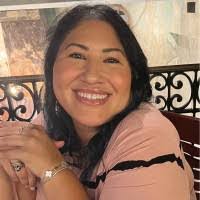 Diana Cruz's Instagram, Twitter & Facebook