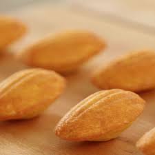 Easy Madeleine Recipe Recipe Madeleine Recipe Madeline Cookies Recipe Madelines Recipe
