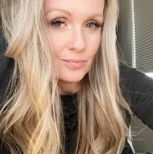 April Duffy's Instagram, Twitter & Facebook