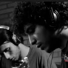 Stream Anti gris (acústico)